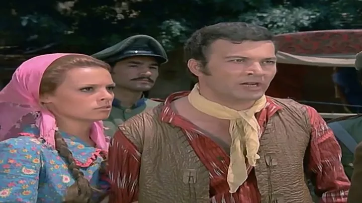 Senede Bir Gun Film Oyunculari ve Konusu
